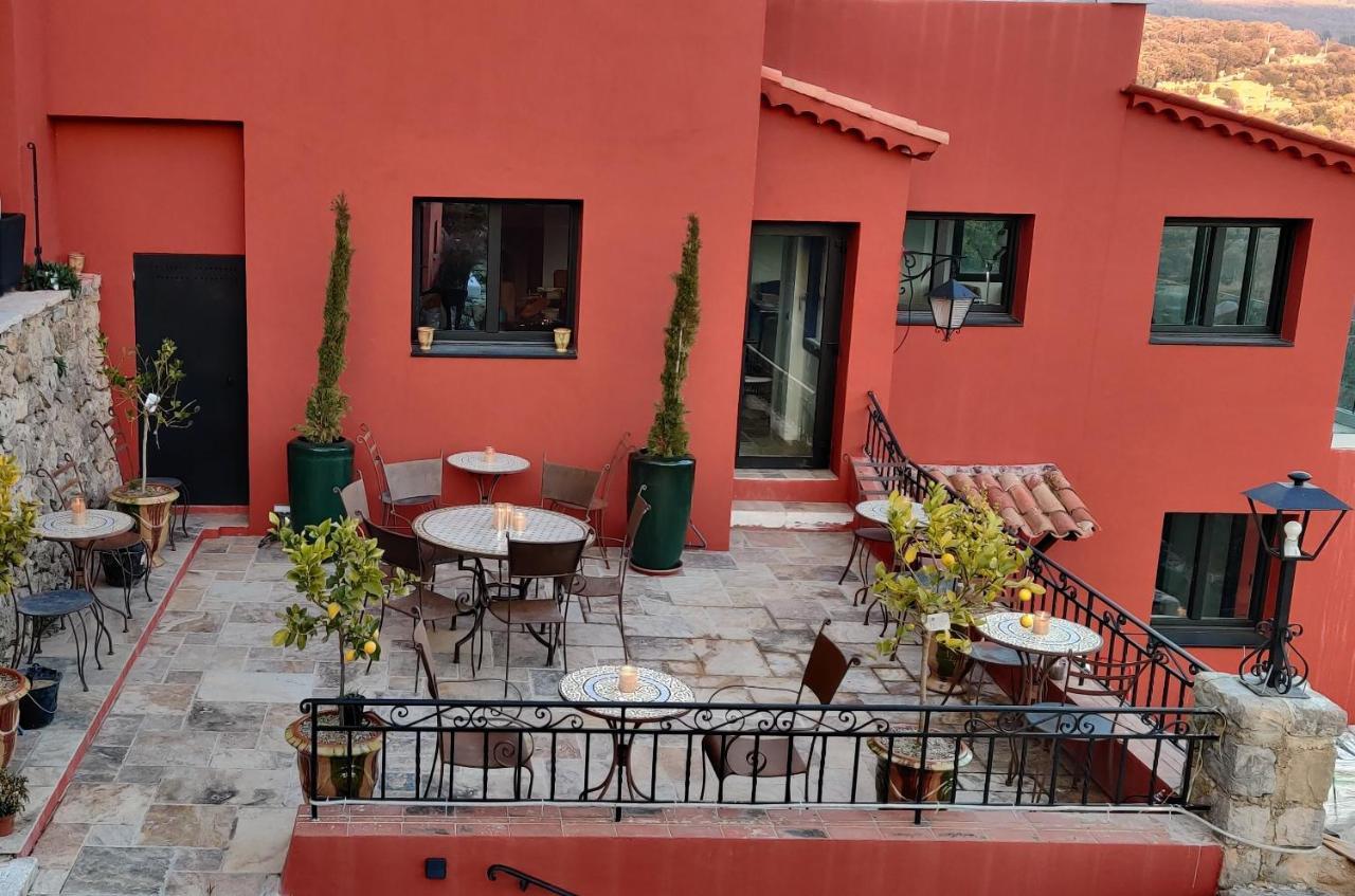 Mas Des Buscades Bed & Breakfast คาบรีส์ ภายนอก รูปภาพ
