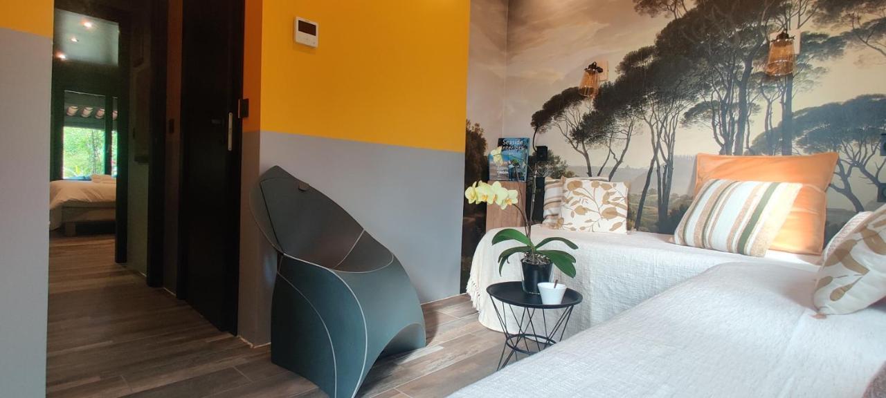 Mas Des Buscades Bed & Breakfast คาบรีส์ ภายนอก รูปภาพ