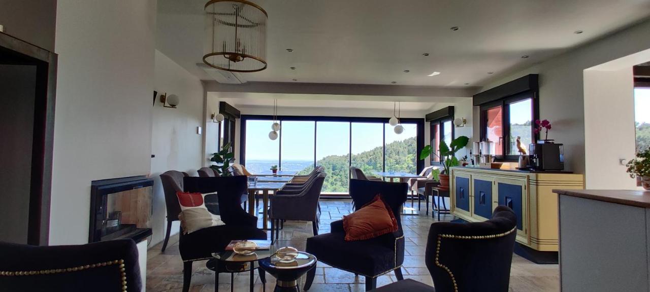 Mas Des Buscades Bed & Breakfast คาบรีส์ ภายนอก รูปภาพ