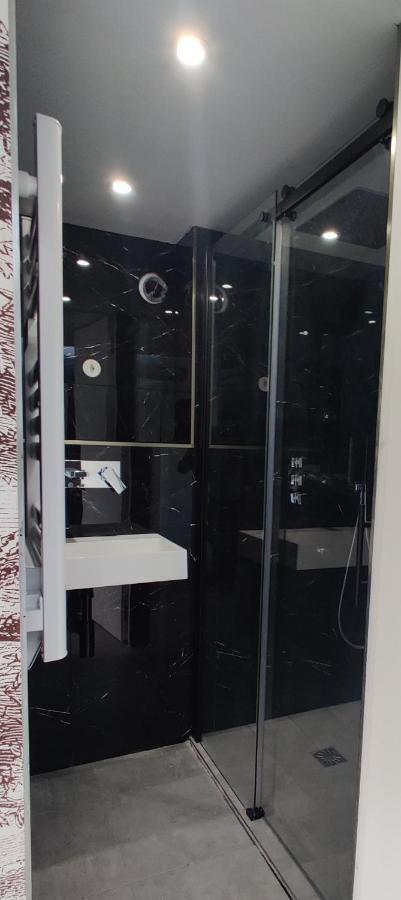 Mas Des Buscades Bed & Breakfast คาบรีส์ ภายนอก รูปภาพ